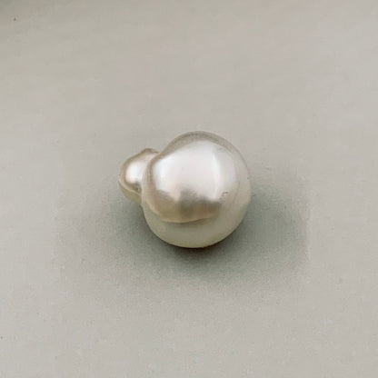 Natural Keshi Pearl – 11.92 Carats | Baroque Freeform | Astrogems India | SKU: LSOOBC8KP0ASG0005