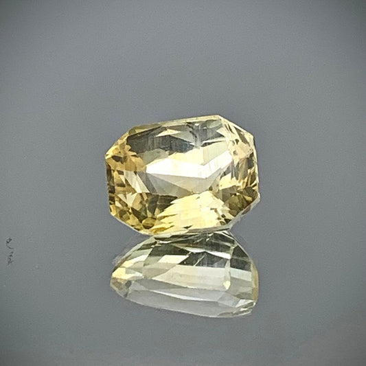 Natural Yellow Sapphire – 4.69 Carat (Certified) | Astrogems India