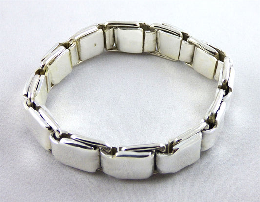 Pure Silver Spring Link Bangle